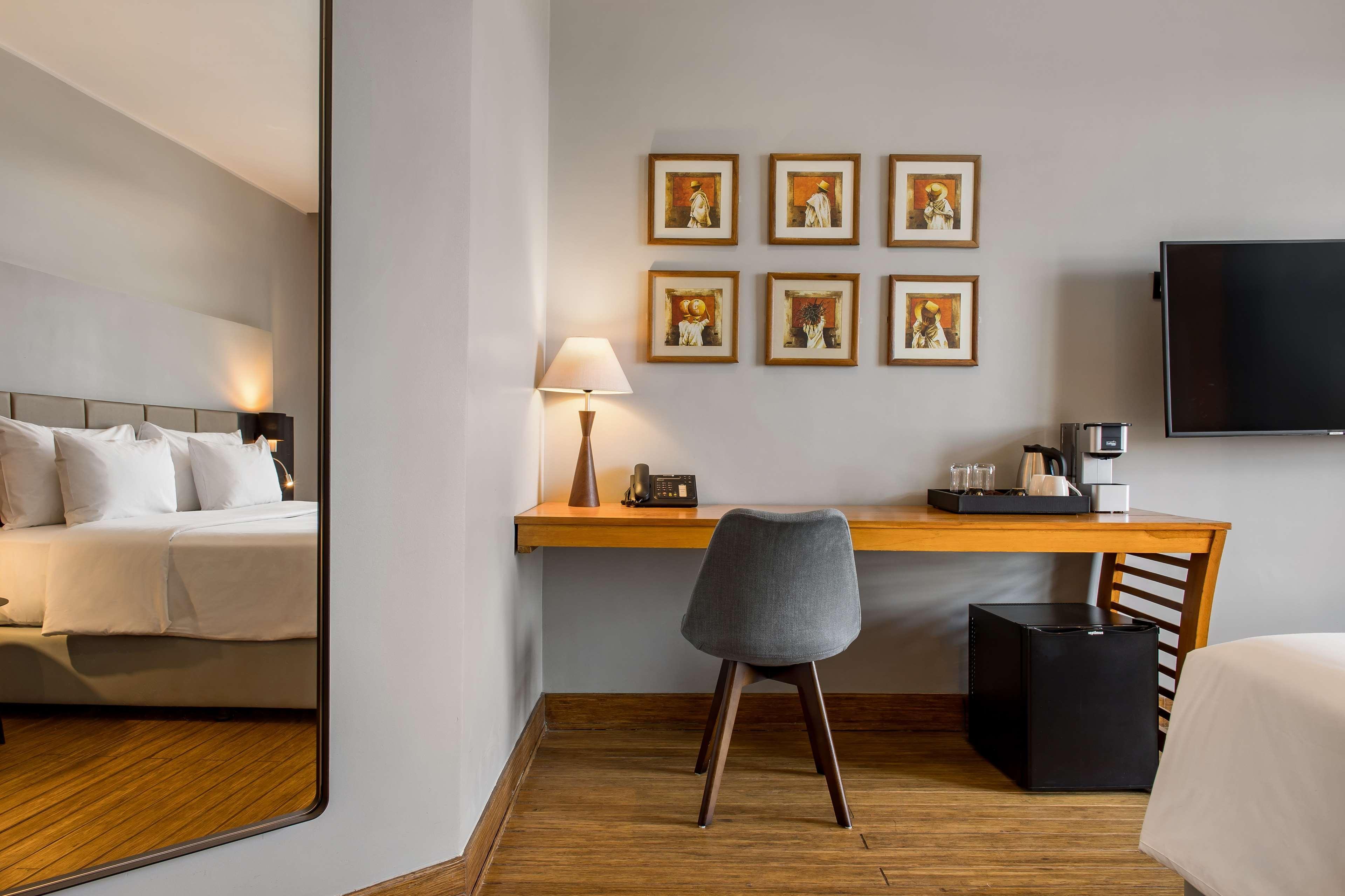Radisson Blu Hotel Antananarivo Waterfront Buitenkant foto