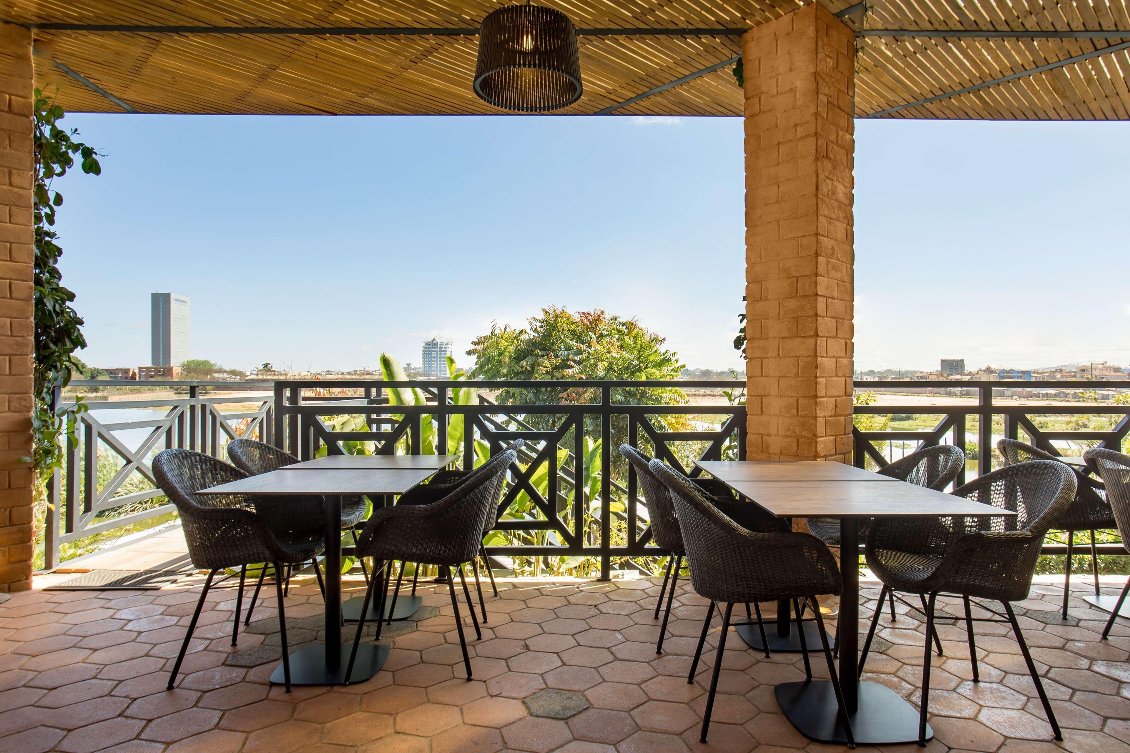 Radisson Blu Hotel Antananarivo Waterfront Buitenkant foto
