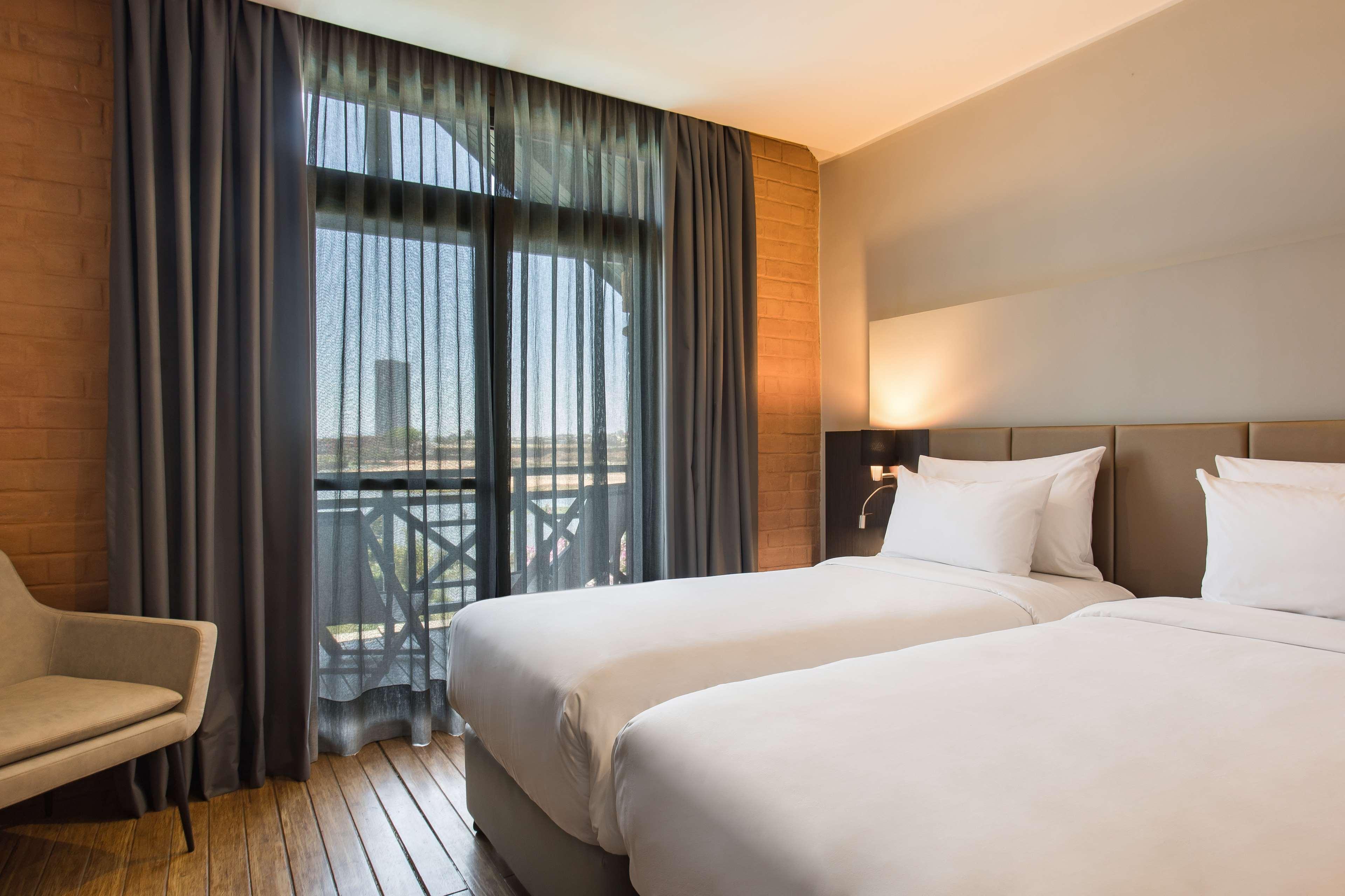 Radisson Blu Hotel Antananarivo Waterfront Buitenkant foto