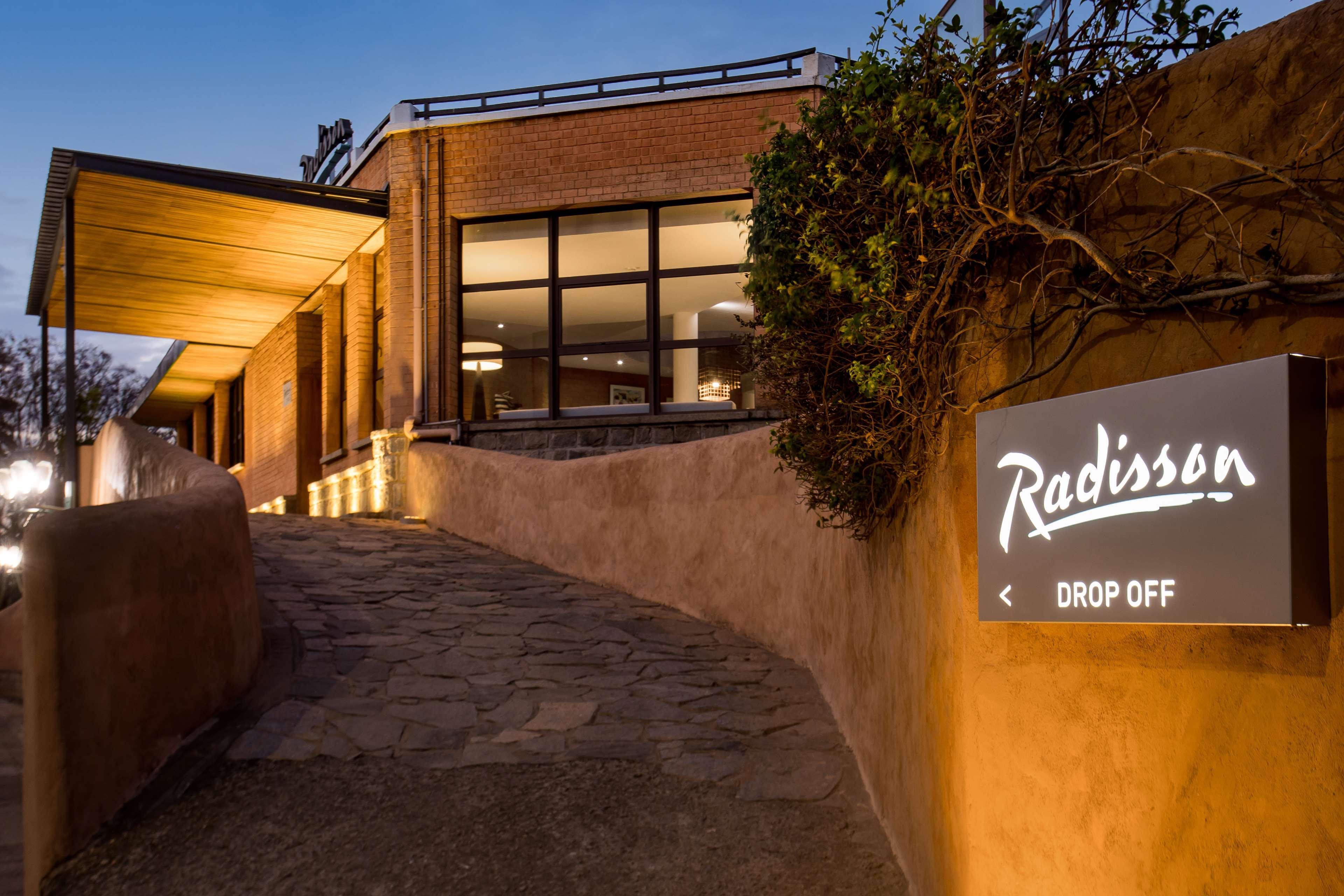 Radisson Blu Hotel Antananarivo Waterfront Buitenkant foto
