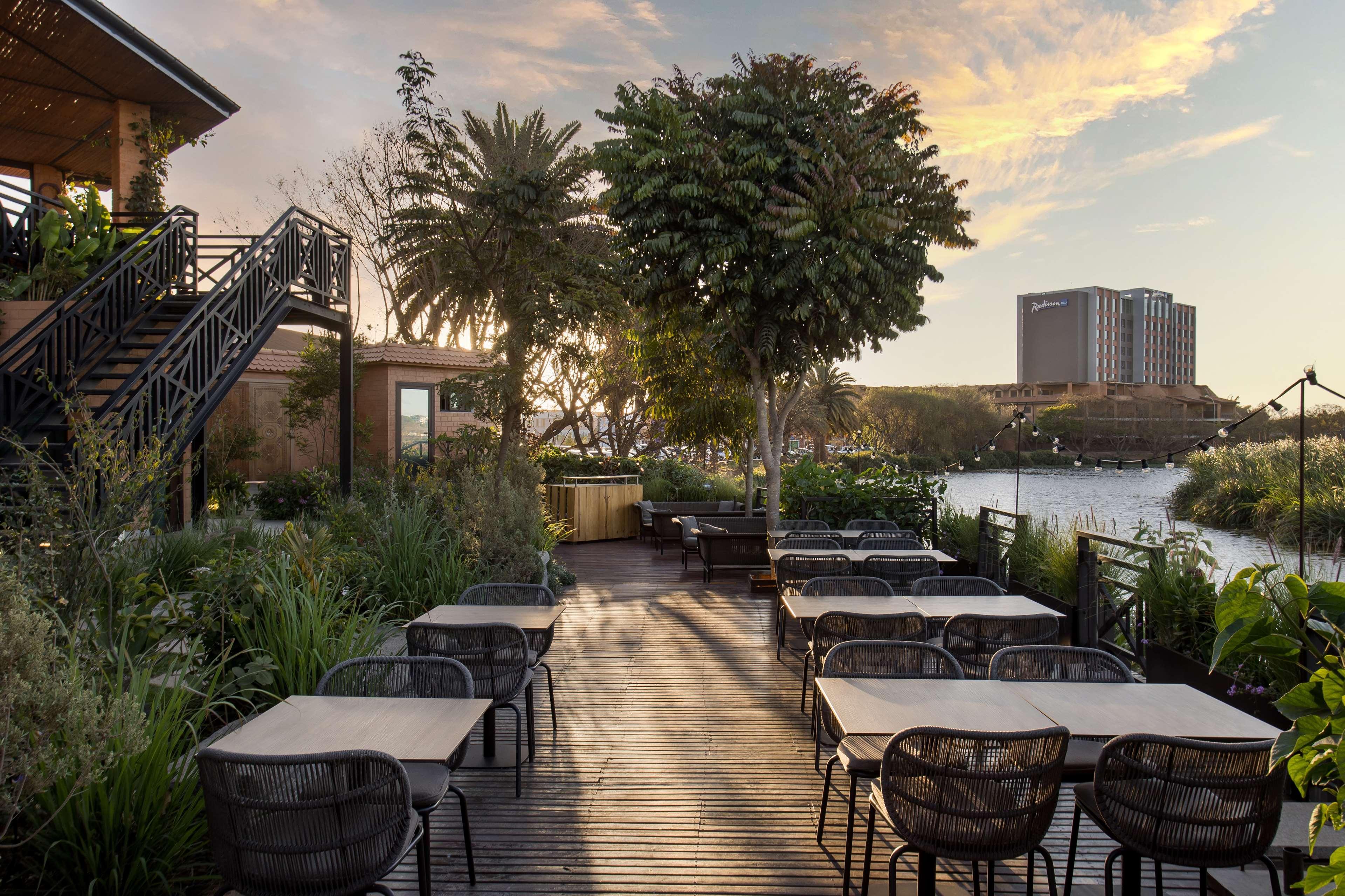 Radisson Blu Hotel Antananarivo Waterfront Buitenkant foto